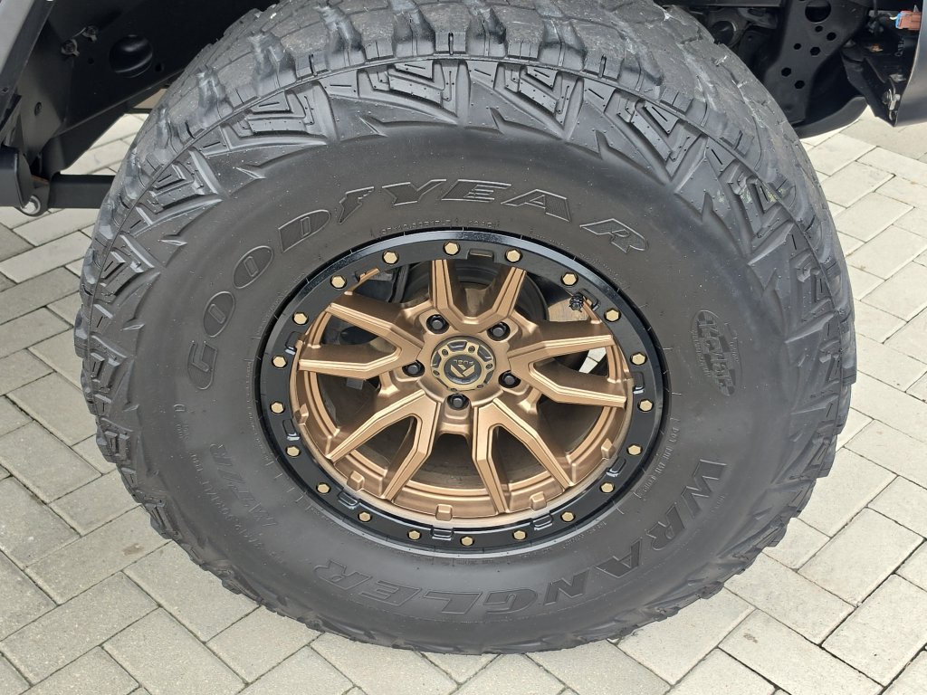 Used 2021 Jeep Wrangler Unlimited Rubicon AWD/4WD image 6