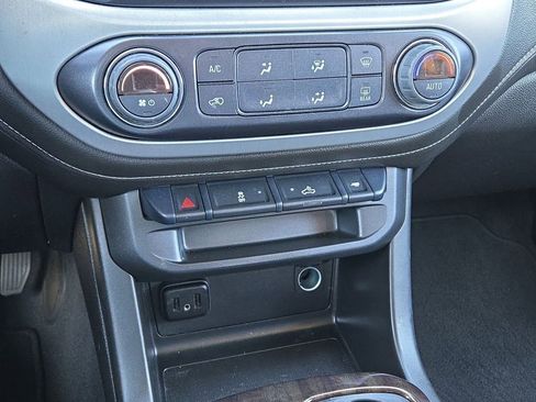 Used 2022 GMC Canyon Elevation w/ Trailering Package image 25