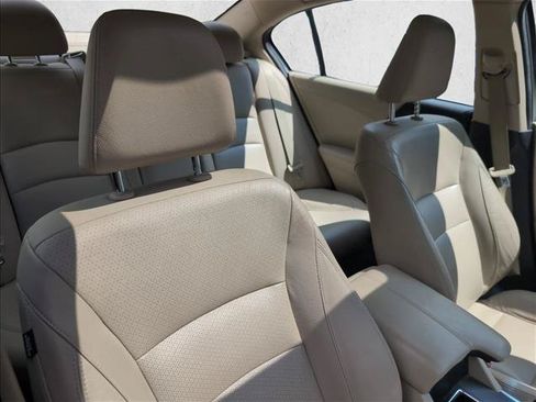 Used 2013 Honda Accord EX-L image 28