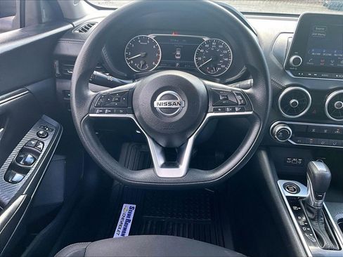 Used 2023 Nissan Sentra SV image 13