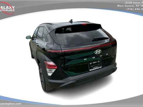 Used 2024 Hyundai Kona SEL AWD/4WD image 7