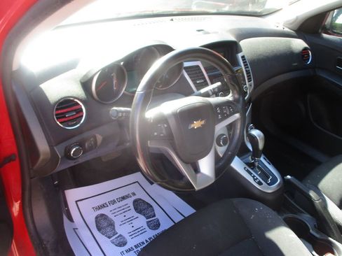 Used 2014 Chevrolet Cruze LT image 10