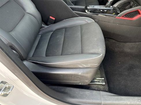 Used 2023 Chevrolet TrailBlazer RS w/ Sun and Liftgate Package image 32