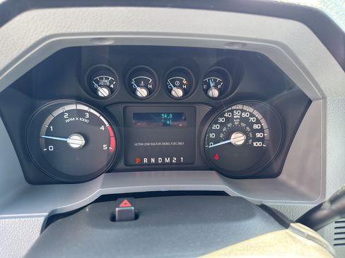 Used 2016 Ford F550 2WD Crew Cab Super Duty image 13