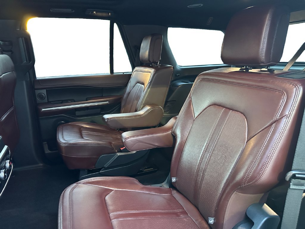 Used 2023 Ford Expedition Limited AWD/4WD image 6