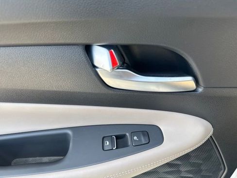 Certified 2023 Hyundai Santa Fe Limited FWD image 16