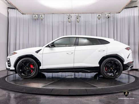 Used 2019 Lamborghini Urus AWD/4WD image 5