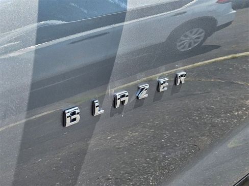 Used 2025 Chevrolet Blazer LT w/ Driver Confidence Package image 9