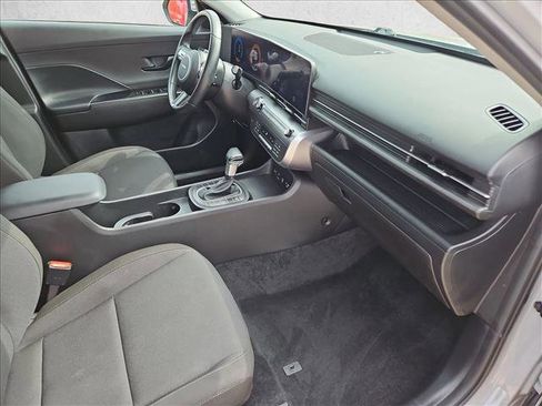 Used 2025 Hyundai Kona SEL image 21