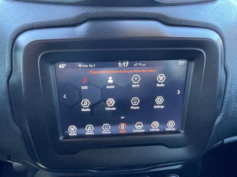 Used 2020 Jeep Renegade Altitude image 9