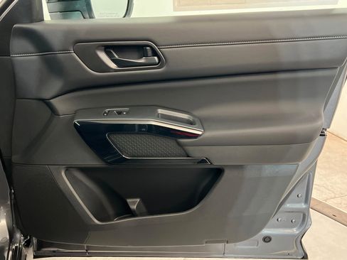 New 2026 Nissan Pathfinder SV image 24