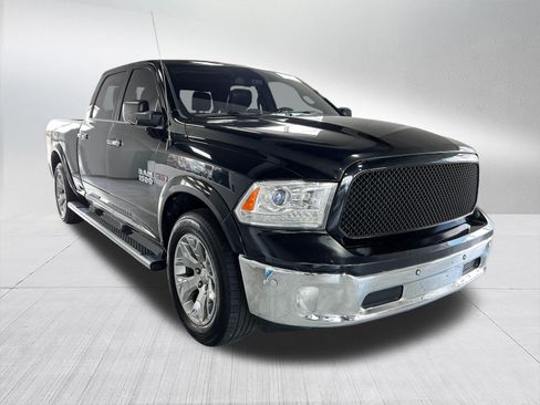 Used 2016 RAM 1500 Limited AWD/4WD image 3