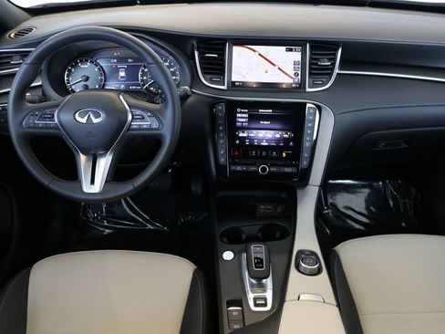 Certified 2025 INFINITI QX55 Essential image 21