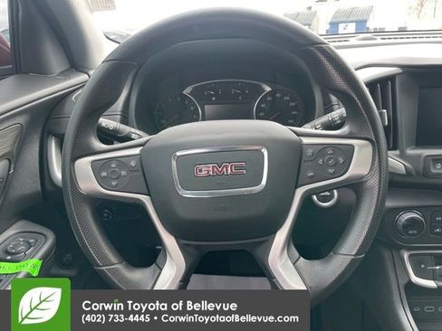 Used 2024 GMC Terrain SLE w/ Driver Convenience Package image 22