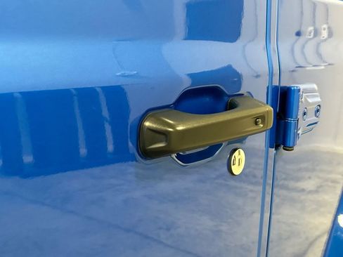 Used 2022 Jeep Wrangler Unlimited Sahara w/ Dual Top Group image 13