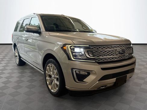 Used 2019 Ford Expedition Platinum AWD/4WD image 4