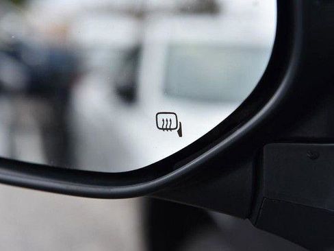 Used 2025 Subaru Outback Onyx Edition image 12