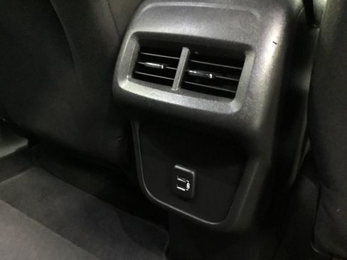 Used 2023 Chevrolet Equinox LT w/ Driver Convenience Package image 22