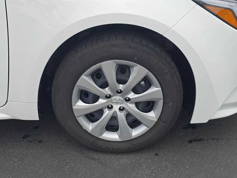 Certified 2026 Toyota Corolla LE FWD image 9