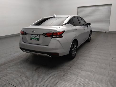 Used 2021 Nissan Versa SV image 9