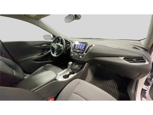 Used 2021 Chevrolet Malibu LT FWD image 18