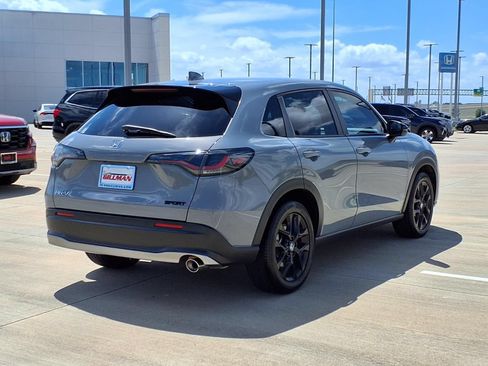 Used 2025 Honda HR-V Sport image 7