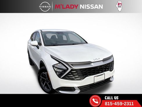 Used 2023 Kia Sportage LX image 1