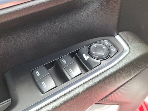Used 2024 Chevrolet Silverado 1500 LT AWD/4WD image 24