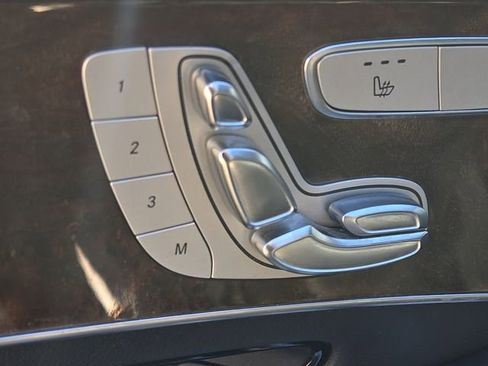 Used 2017 Mercedes-Benz GLC 300 4MATIC Coupe image 22