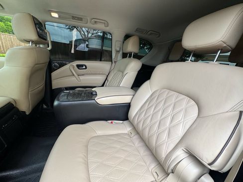 Used 2022 Nissan Armada Platinum w/ Captain's Chairs Package RWD image 38