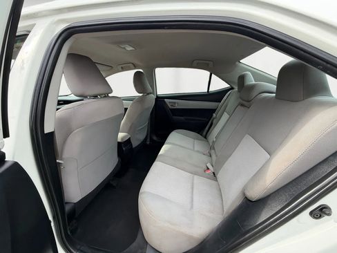 Used 2015 Toyota Corolla LE image 13