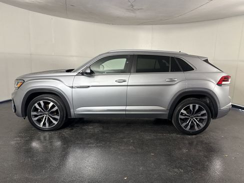 Used 2021 Volkswagen Atlas Cross Sport SEL R-Line image 4