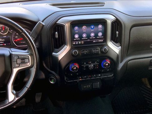 Used 2021 Chevrolet Silverado 1500 LT AWD/4WD image 7