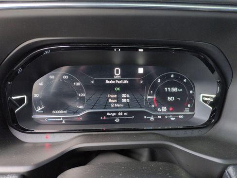 Used 2022 GMC Yukon XL Denali image 21