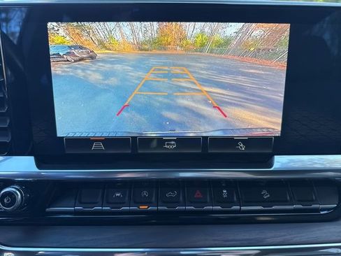 Used 2023 GMC Sierra 1500 SLT image 19