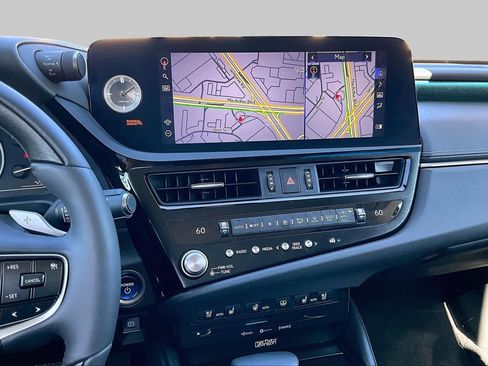 Certified 2022 Lexus ES 300h w/ Accessory Package FWD image 6
