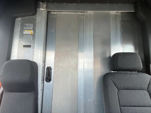 Used 2024 Chevrolet Brightdrop 600 w/ Commercial Equipment Package AWD/4WD image 32