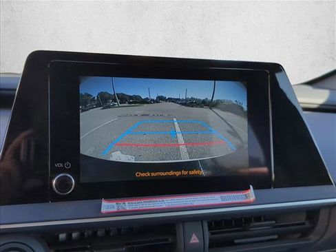 Certified 2025 Toyota Prius XLE image 16