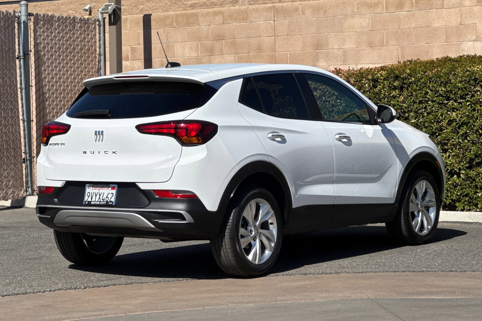 Used 2025 Buick Encore GX Preferred FWD image 4
