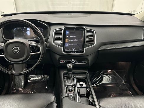 Used 2020 Volvo XC90 T6 Momentum w/ Protection Package image 22