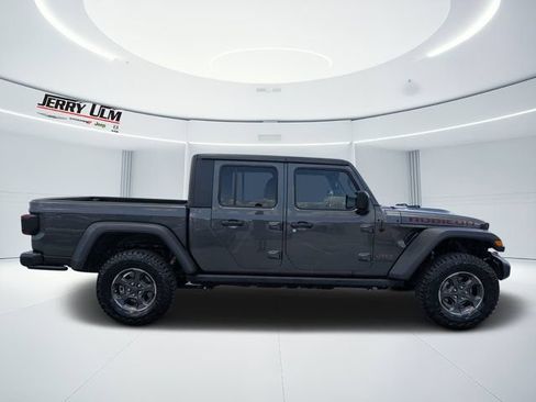 Used 2020 Jeep Gladiator Rubicon AWD/4WD image 2