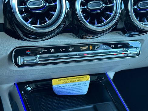 New 2026 Mercedes-Benz GLB 250 image 21