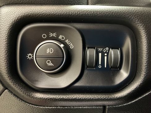 Used 2025 RAM 1500 Big Horn AWD/4WD image 14