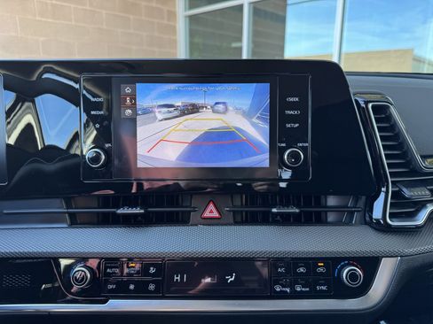 Used 2023 Kia Sportage LX image 23