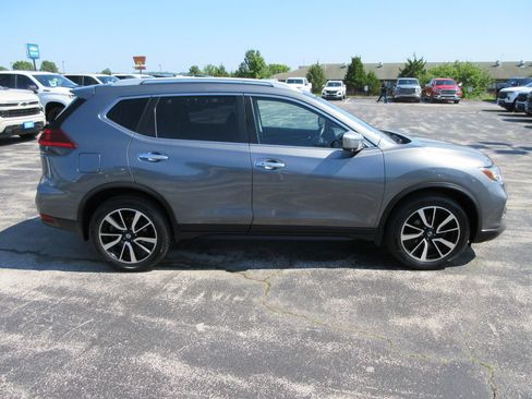 Used 2018 Nissan Rogue SL w/ Premium Package AWD/4WD image 6