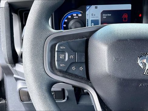 Used 2023 Ford Bronco 2-Door AWD/4WD image 9