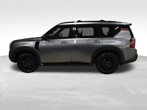 Used 2025 Nissan Armada PRO-4X image 6