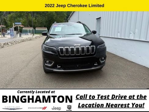 Used 2022 Jeep Cherokee Limited w/ Elite Package AWD/4WD image 3