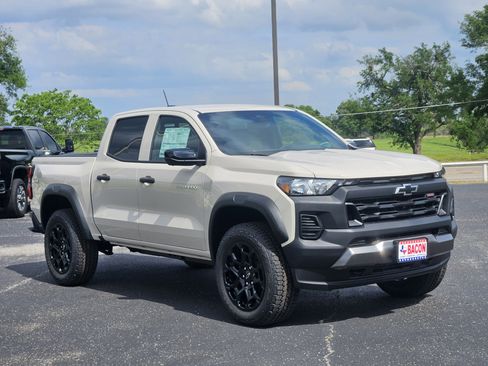 New 2026 Chevrolet Colorado Trail Boss AWD/4WD image 3