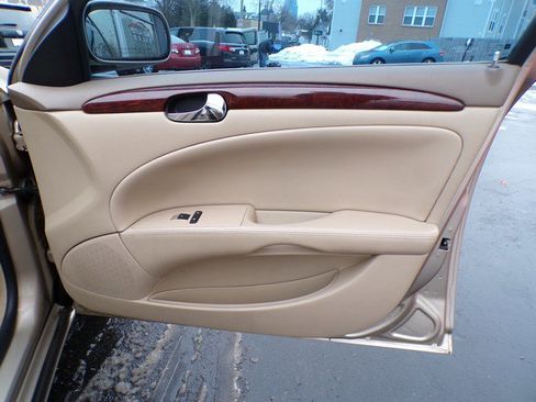 Used 2006 Buick Lucerne CX image 18